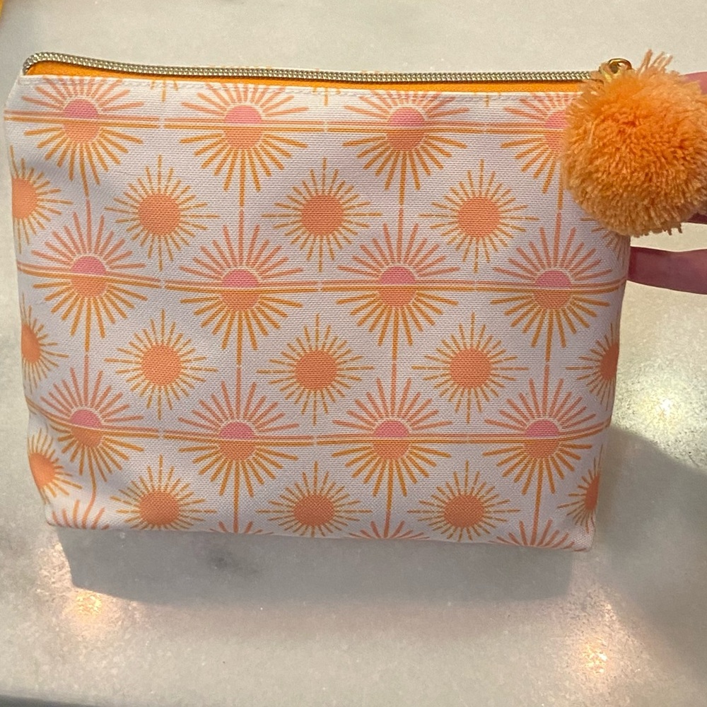 NEW makeup bag with zipper and pom Pom on zipper!